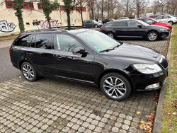 Schwarz Gebraucht 2011 Skoda Octavia GreenLine Kombi | 3.700 € (Fairer Preis)