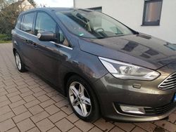 Grau Gebraucht 2019 Ford Grand C-Max Van / Kleinbus | 14.800 € (Fairer Preis)