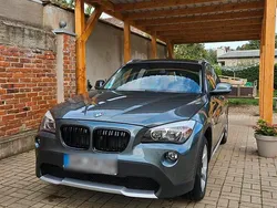 Grün Gebraucht 2010 BMW X1 SUV | 10.600 €