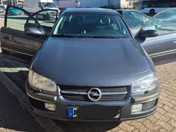 Blau Gebraucht 1997 Opel Omega Limousine | 3.850 € (Etwas zu teuer)