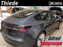 Grau metallic Gebraucht 2022 Tesla Model 3 Limousine | 28.850 € (Guter Preis)