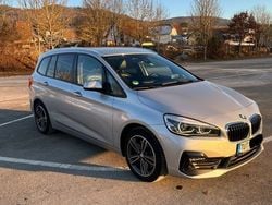 Silber Gebraucht 2018 BMW 220 Gran Tourer Sport Line Van / Kleinbus | 15.099 € (Fairer Preis)