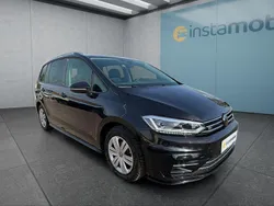 Schwarz Gebraucht 2024 VW Touran Van / Kleinbus | 32.749 € (Fairer Preis)