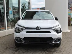 Weiß Gebraucht 2023 Citroën e-C4 Limousine | 31.900 €