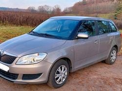 Beige Gebraucht 2014 Skoda Fabia Ambiente Kombi | 5.200 € (Guter Preis)