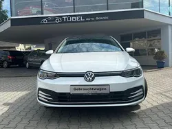 Weiß Gebraucht 2022 VW Golf VIII Active Limousine | 22.990 € (Fairer Preis)