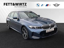 Arctic race blue metallic Gebraucht 2024 BMW 330 Efficient Dynamics Kombi | 39.390 €