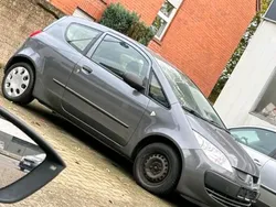 Grau Gebraucht 2006 Mitsubishi Colt Kleinwagen | 1.900 €