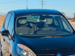 Schwarz Gebraucht 2014 Renault Scénic III Dynamique Van / Kleinbus | 3.790 € (Superpreis)