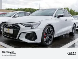 Weiß Gebraucht 2024 Audi S3 Ambiente Limousine | 43.240 € (Fairer Preis)