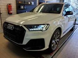 Gletscherweiß metallic Gebraucht 2021 Audi Q7 S-Line SUV | 51.950 € (Fairer Preis)