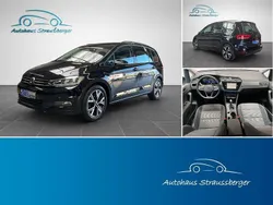Schwarz Gebraucht 2023 VW Touran Comfortline Van / Kleinbus | 30.890 € (Fairer Preis)