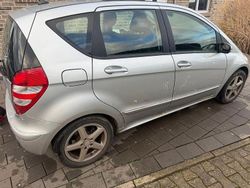 Silber Gebraucht 2004 Mercedes A200 Classic Van / Kleinbus | 2.666 € (Teuer)