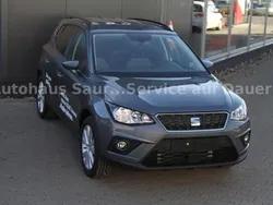 Grau metallic Gebraucht 2017 Seat Arona Style SUV | 19.980 €