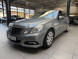 Silber Gebraucht 2009 Mercedes E250 Avantgarde Limousine | 8.890 € (Fairer Preis)
