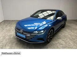 Eisvogelblau (metallic) Gebraucht 2022 VW Arteon Elegance Limousine | 32.950 € (Guter Preis)
