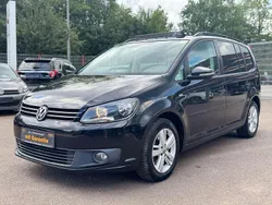Schwarz Gebraucht 2013 VW Touran Van / Kleinbus | 8.990 € (Fairer Preis)
