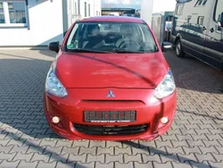 Rot Gebraucht 2014 Mitsubishi Space Star Limousine | 3.950 € (Fairer Preis)