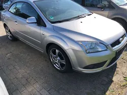 Grau Gebraucht 2007 Ford Focus Cabriolet Trend Cabrio | 4.700 € (Teuer)
