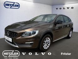 Andere Gebraucht 2016 Volvo V60 CC Summum Kombi | 18.450 € (Etwas zu teuer)