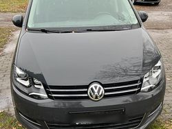 Grau Gebraucht 2017 VW Sharan Highline Van / Kleinbus | 14.900 € (Superpreis)