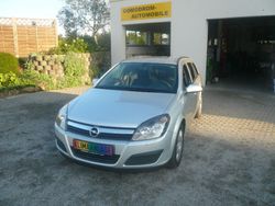 Silber metallic Gebraucht 2005 Opel Astra Edition Kombi | 4.500 € (Teuer)