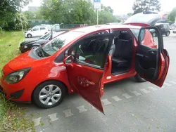 Rot Gebraucht 2012 Opel Meriva Active Van / Kleinbus | 3.900 € (Guter Preis)