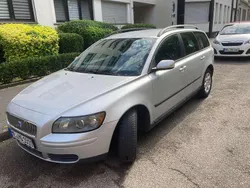 Silber Gebraucht 2004 Volvo V50 Kinetic Kombi | 3.200 € (Etwas zu teuer)