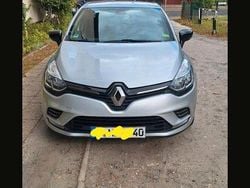 Grau Gebraucht 2017 Renault Clio IV LIMITED Kleinwagen | 6.500 € (Superpreis)