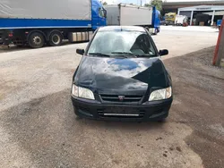 Grün Gebraucht 2003 Mitsubishi Space Star Van / Kleinbus | 1.500 €