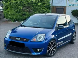 Blau Gebraucht 2006 Ford Fiesta ST Kleinwagen | 1.300 € (Superpreis)