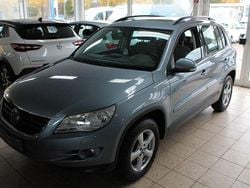 Grau Gebraucht 2008 VW Tiguan Track & Field SUV | 5.990 € (Fairer Preis)
