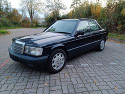Blau Gebraucht 1992 Mercedes 190 Limousine | 5.999 €