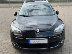 Schwarz Gebraucht 2013 Renault Mégane III Bose Edition Limousine | 4.900 € (Etwas zu teuer)