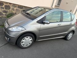 Grau Gebraucht 2004 Mercedes A170 Classic Kleinwagen | 2.499 € (Etwas zu teuer)