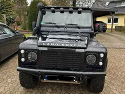 Schwarz Gebraucht 2011 Land Rover Defender SE SUV | 33.500 € (Guter Preis)