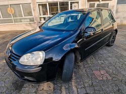 Schwarz Gebraucht 2006 VW Golf V Limousine | 2.900 € (Fairer Preis)