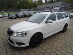 Weiß Gebraucht 2012 Skoda Octavia RS Kombi | 8.890 € (Superpreis)
