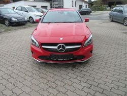 Jupiterrot unilack Gebraucht 2016 Mercedes CLA180 Limousine | 15.499 € (Guter Preis)