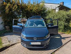 Blau Gebraucht 2013 VW Touran Life Van / Kleinbus | 5.900 € (Fairer Preis)