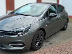Schwarz Gebraucht 2021 Opel Astra Edition Limousine | 14.300 € (Guter Preis)