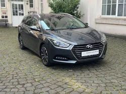 Grau Gebraucht 2018 Hyundai i40 Style Kombi | 9.900 € (Fairer Preis)