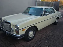 Weiß Gebraucht 1972 Mercedes W114 Coupé | 25.900 €