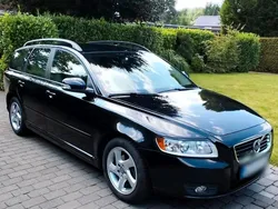 Schwarz Gebraucht 2011 Volvo V50 Kombi | 7.300 € (Teuer)