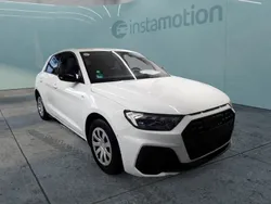 Weiß Gebraucht 2024 Audi A1 Sportback Sport Kleinwagen | 32.083 € (Teuer)