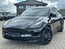 Schwarz Gebraucht 2022 Tesla Model Y Performance SUV | 34.391 €