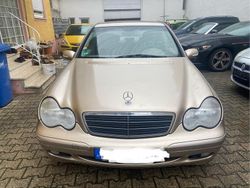 Gold Gebraucht 2002 Mercedes C180 Limousine | 1.400 € (Superpreis)