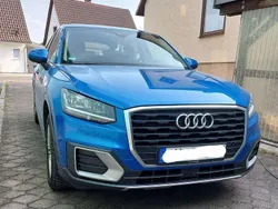 Blau Gebraucht 2016 Audi Q2 Design SUV | 17.800 € (Fairer Preis)