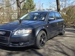 Grau Gebraucht 2005 Audi A4 Kombi | 850 € (Superpreis)