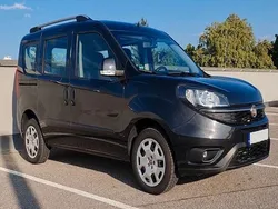 Schwarz Gebraucht 2018 Fiat Doblò Van / Kleinbus | 14.490 € (Teuer)